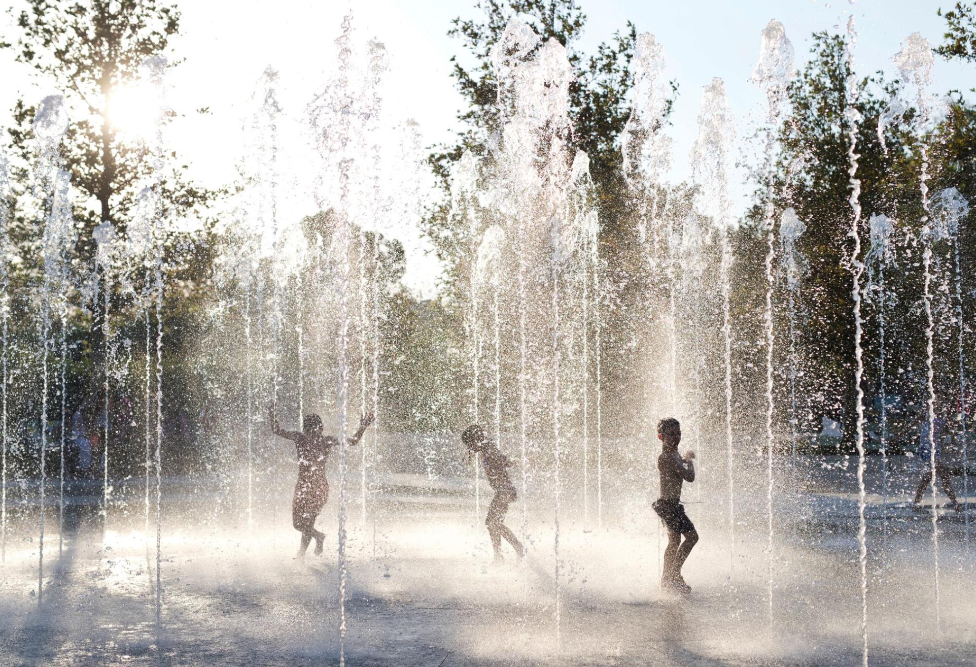 Οδηγίες από τον Ιατρικό Σύλλογο για τον καύσωνα- Πως να μη βάλετε τη ζωή σας σε κίνδυνο
