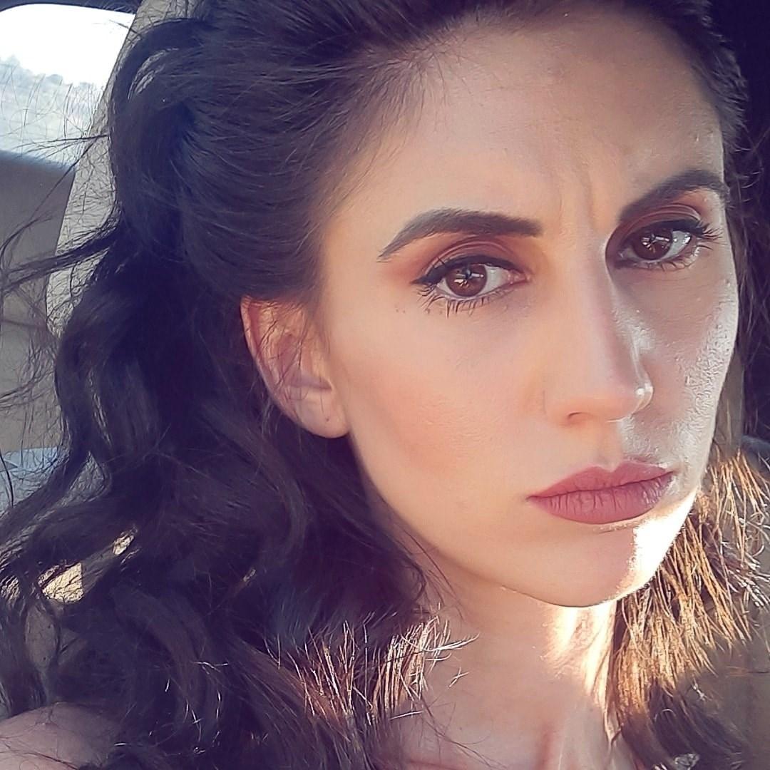 Η Γη της Ελιάς-Αμαλία- Η Γη της Ελιάς-Αμαλία-