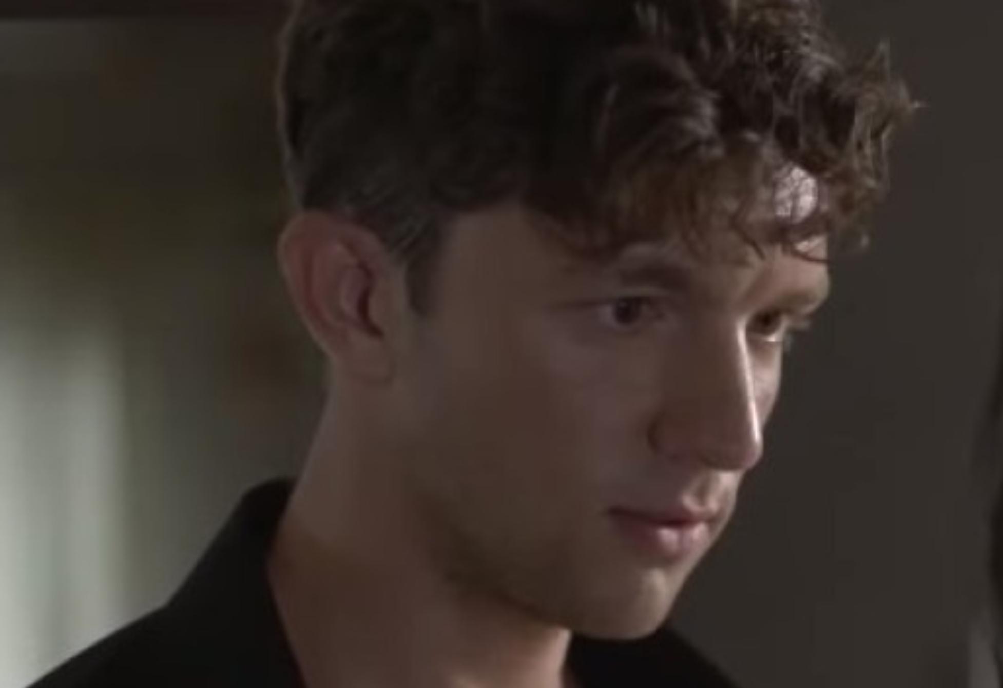 Σφάζονται στα πόδια του Μιχαήλ Ταμπακάκη – Μεταγραφές και μετακινήσεις φωτιά στις νέες σειρές