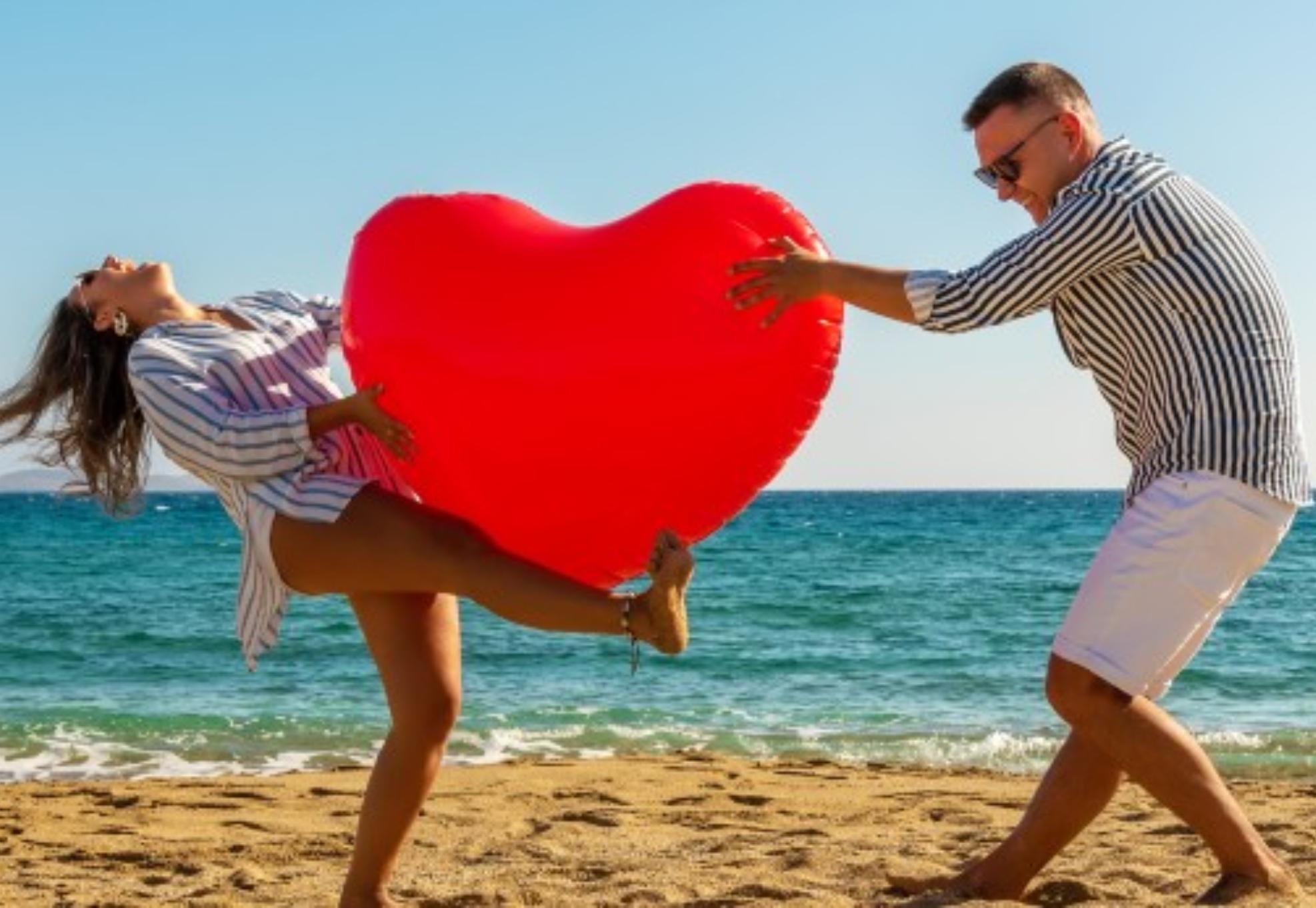 Άση Μπήλιου: Εβδομαδιαίες Ερωτικές Προβλέψεις από 17/07/2023 ως 23/07/2023 για όλα τα ζώδια