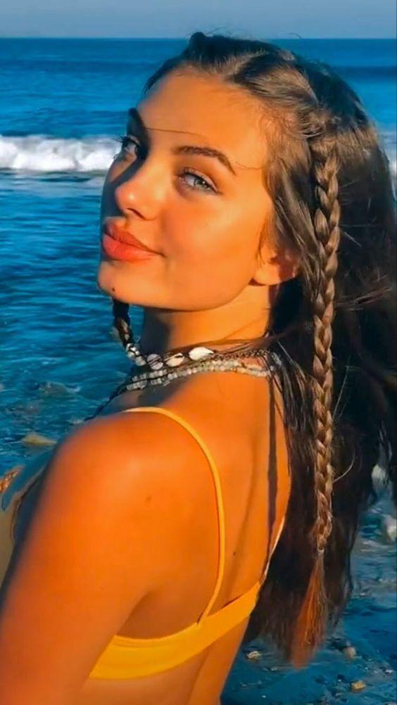 ιδέες-για-χτενίσματα-στην-παραλία-Καλοκαίρι 2023-