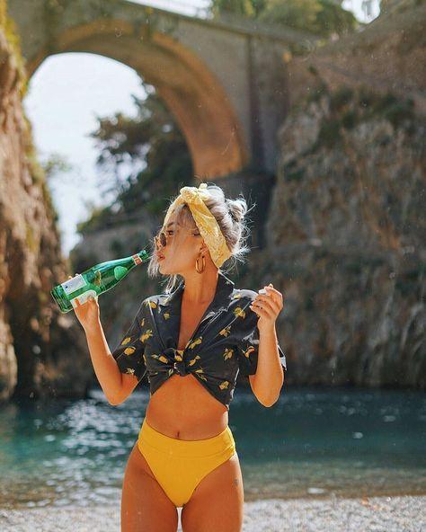 ψηλός-κότσος-με-κορδέλα-στην-παραλία-ιδέες-