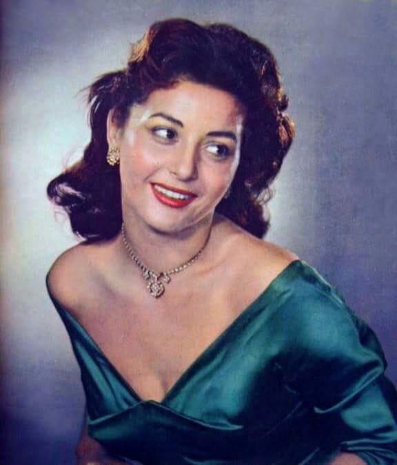 Από τη δόξα στη λησμονιά: Η ωραιότερη Ελληνίδα ηθοποιός έφυγε μόνη και ξεχασμένη