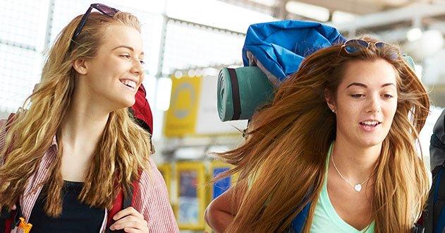 πότε-το-παιδί-μπορεί-να-κάνει-μόνο-του-διακοπές-