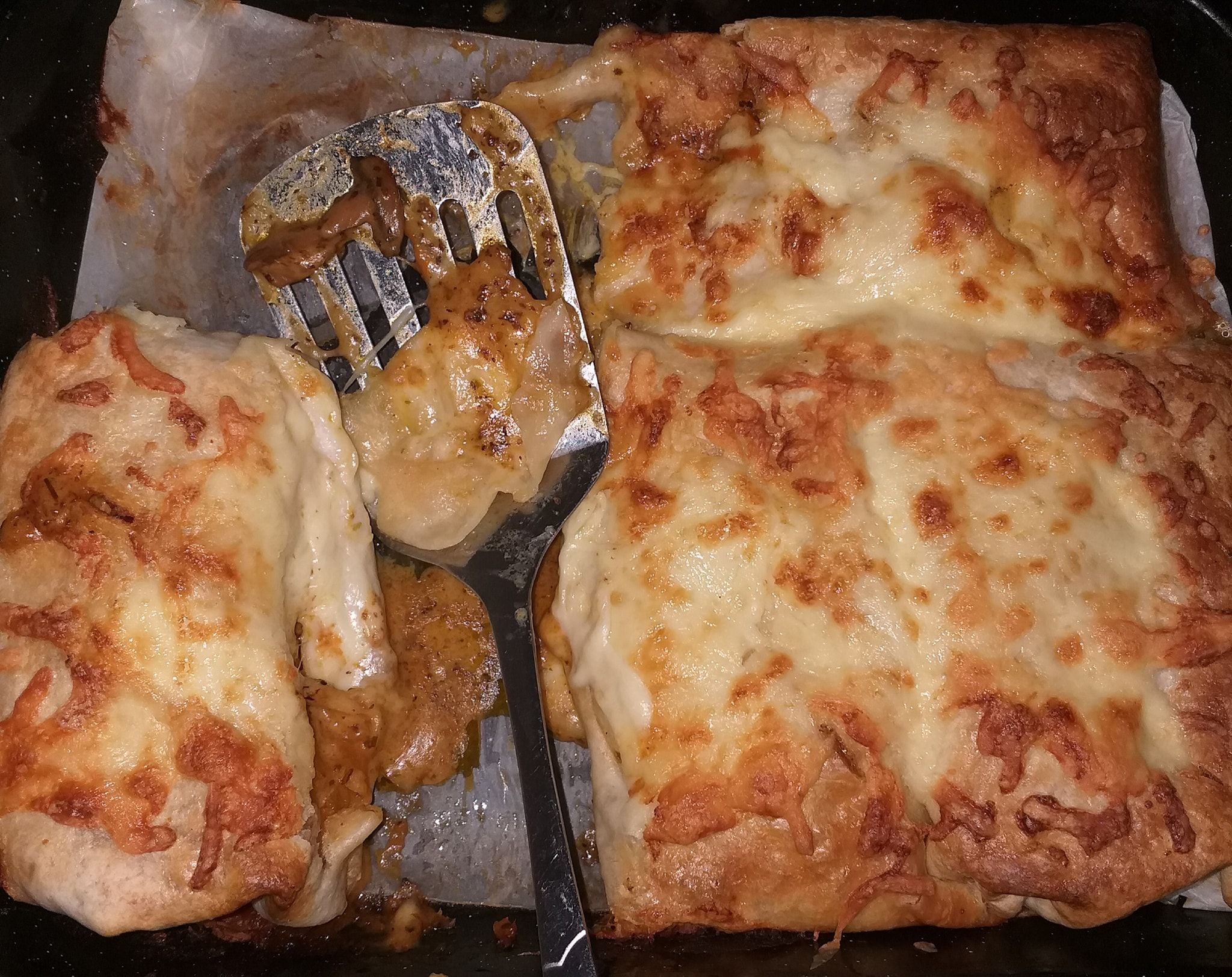 τορτίγιες-με-κοτόπουλο-και-κρέμα γάλακτος-συνταγή-