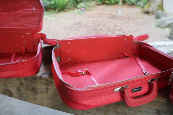 πως-να-καθαρίσετε-την-βαλίτσα-σας-μέσα-έξω-