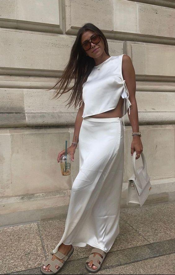 μάξι-σατέν-φούστα-με-σατέν-τοπ-ιδέες-