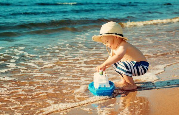 Γιατί τα παιδιά περνούν καλύτερα με τους γονείς το Καλοκαίρι; Οι 5 λόγοι που το κάνουν πολύτιμο