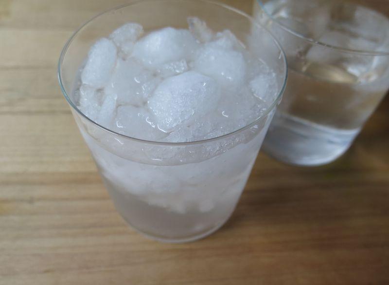 έξυπνο-κόλπο-για-παγάκια-