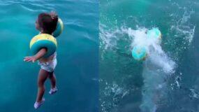 Βίντεο που κόβει την ανανά : «Πέταξε» παιδί  στη θάλασσα και στην επιφάνεια έμειναν μόνο τα μπρατσάκια του