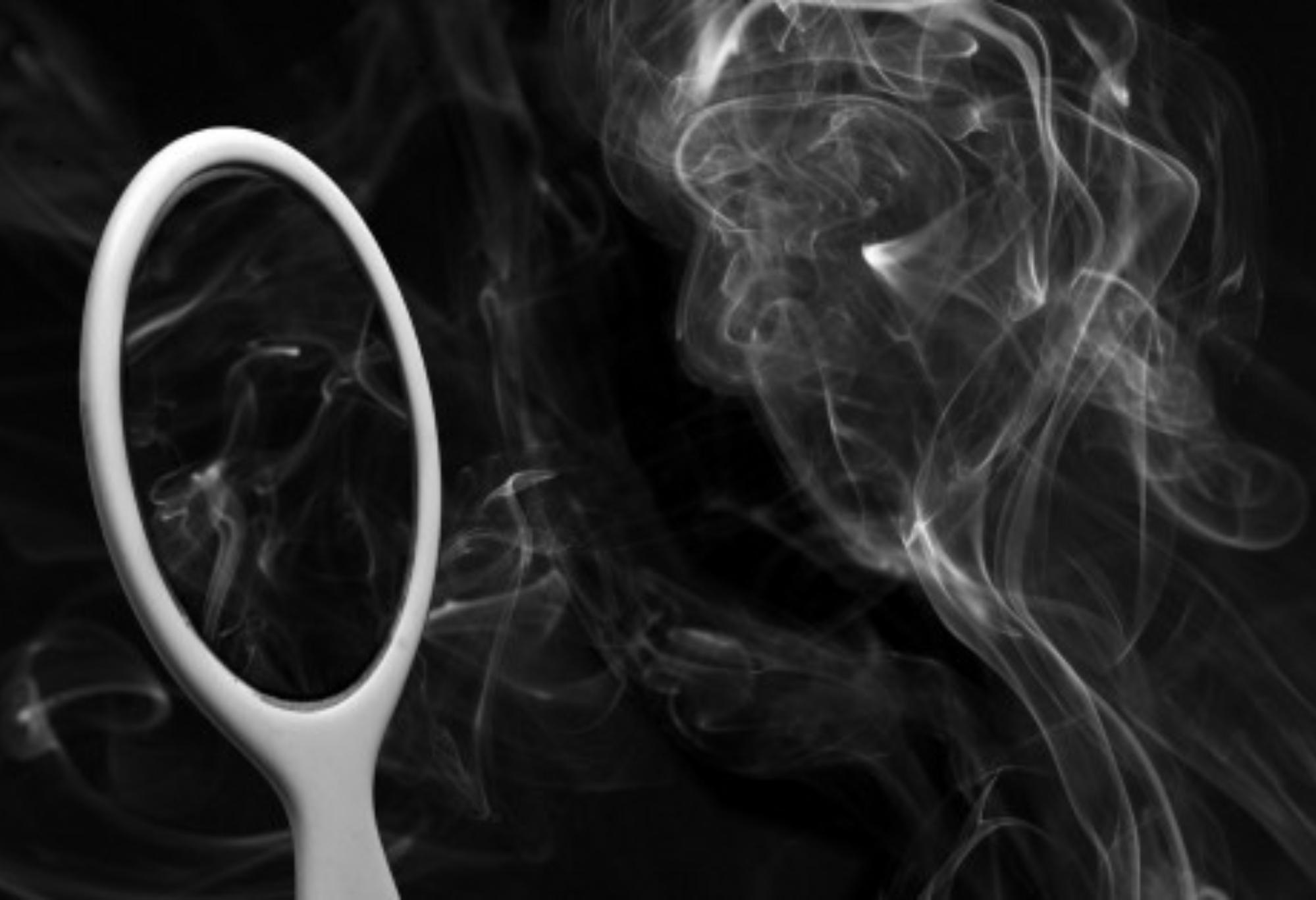 Ψυχολογικό τεστ: Μήπως αγαπάτε υπερβολικά τον εαυτό σας; Δείτε πόσο ναρκισσιστική προσωπικότητα είστε