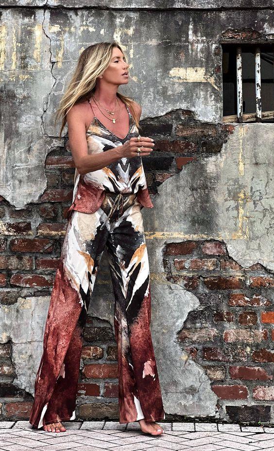 ιδέες-για-καλοκαιρινό ντύσιμο-στις-διακοπές-ή-στην-πόλη-Αύγουστος 2023-