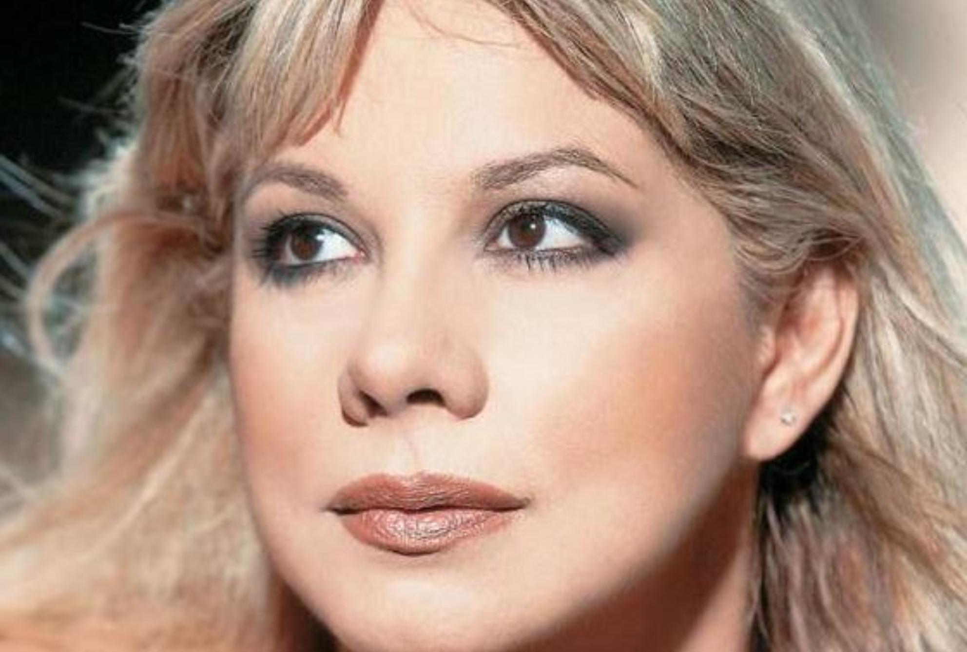 Έρωτας Φυγάς-Άννα Ανδριανού-