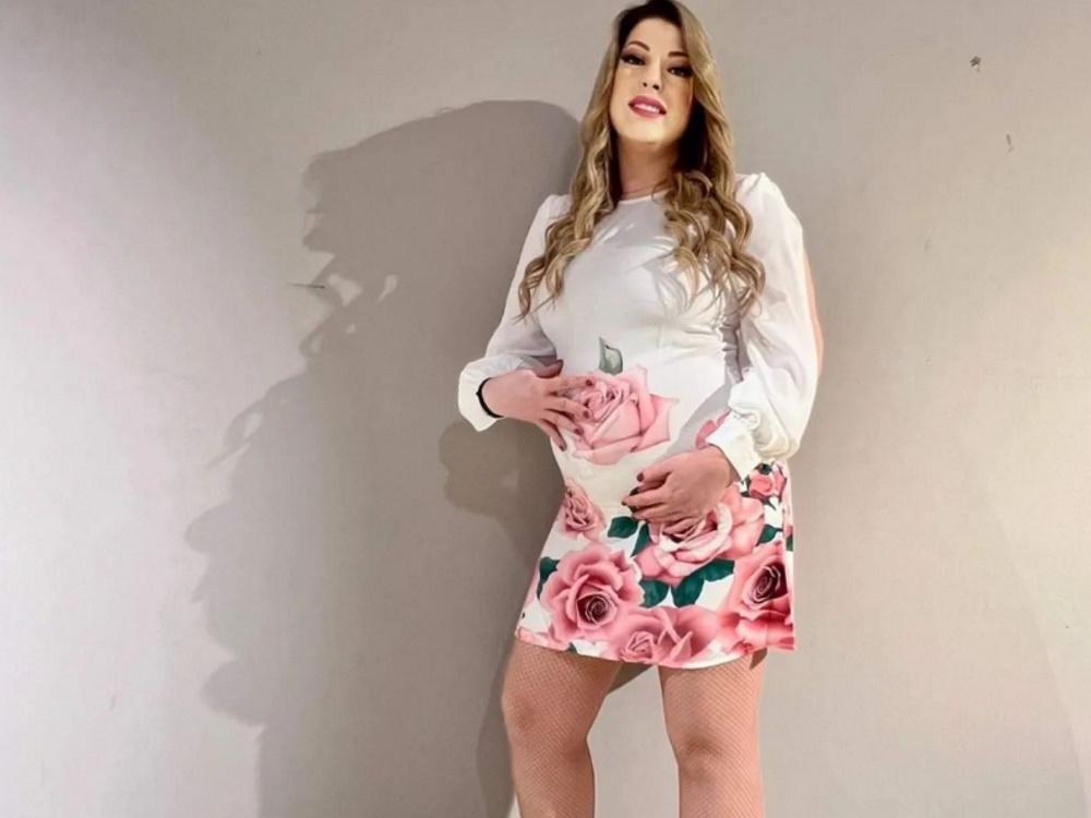 Έγινε γιαγιά η Άντζελα Δημητρίου