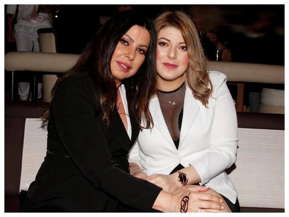 Έγινε γιαγιά η Άντζελα Δημητρίου