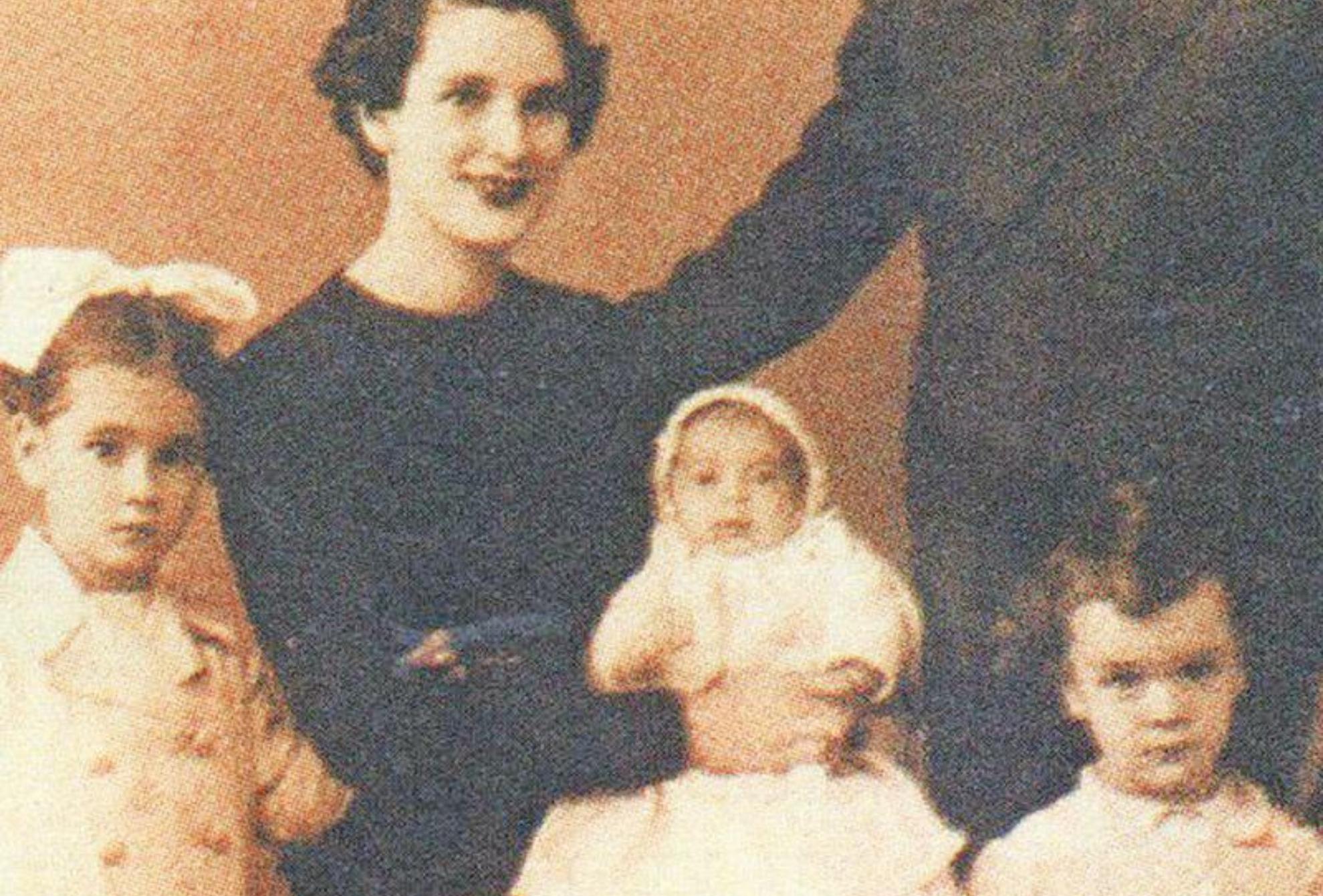 Αλίκη Βουγιουκλάκη: Το περιστατικό στην βάφτιση της που την ανέστησε