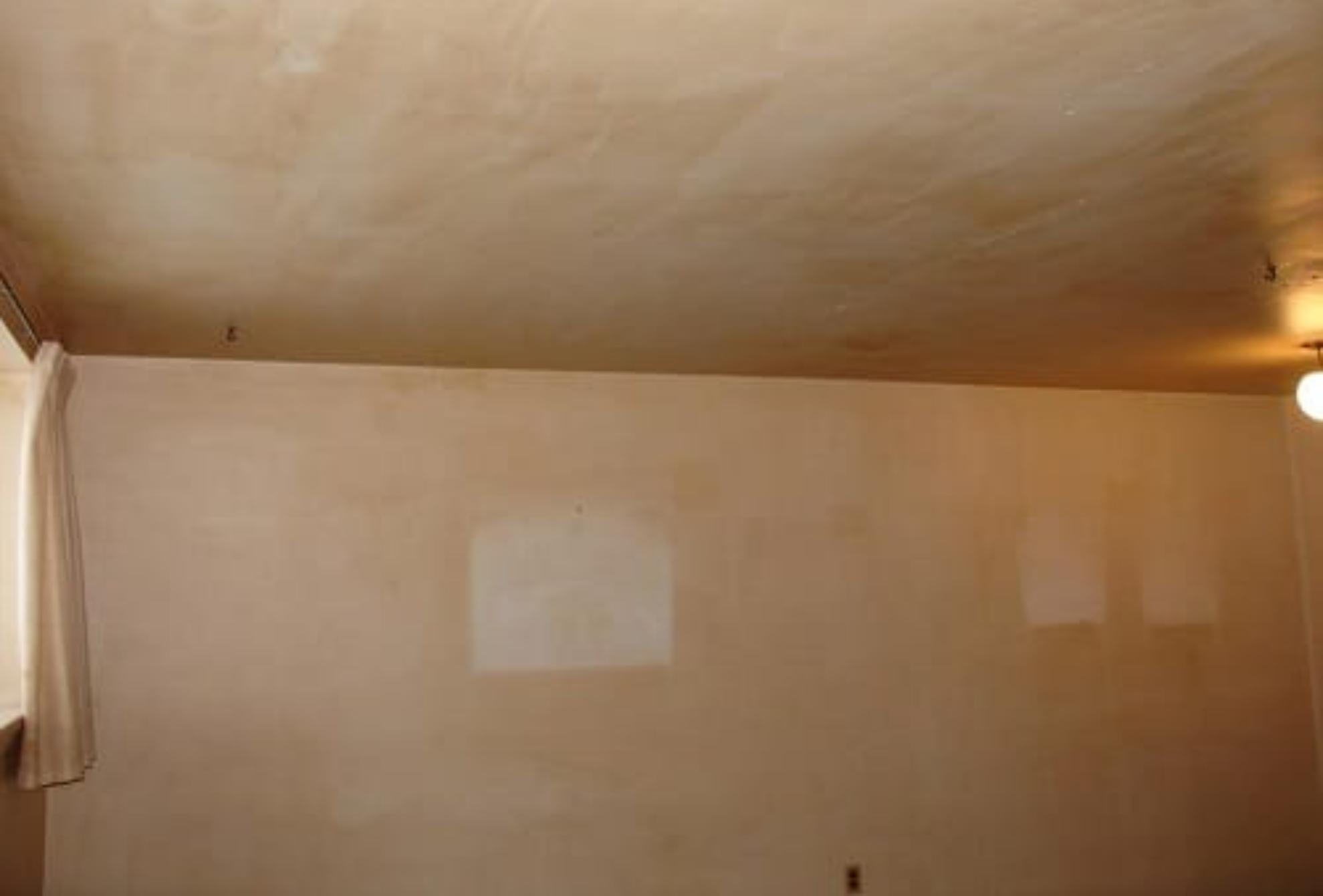 Πως να καθαρίσετε την κιτρινίλα και την μυρωδιά της νικοτίνη από τους τοίχους