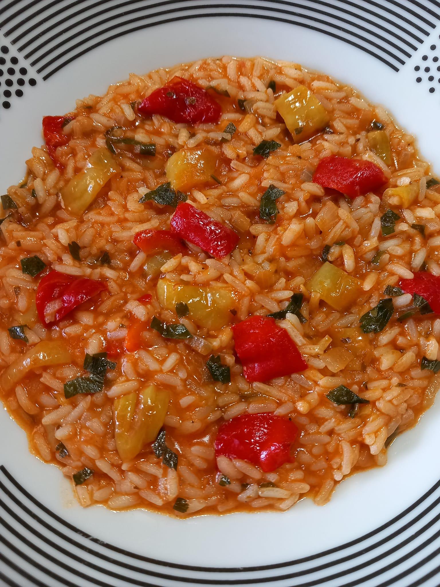 πιλάφι-με-πιπεριές-συνταγή-