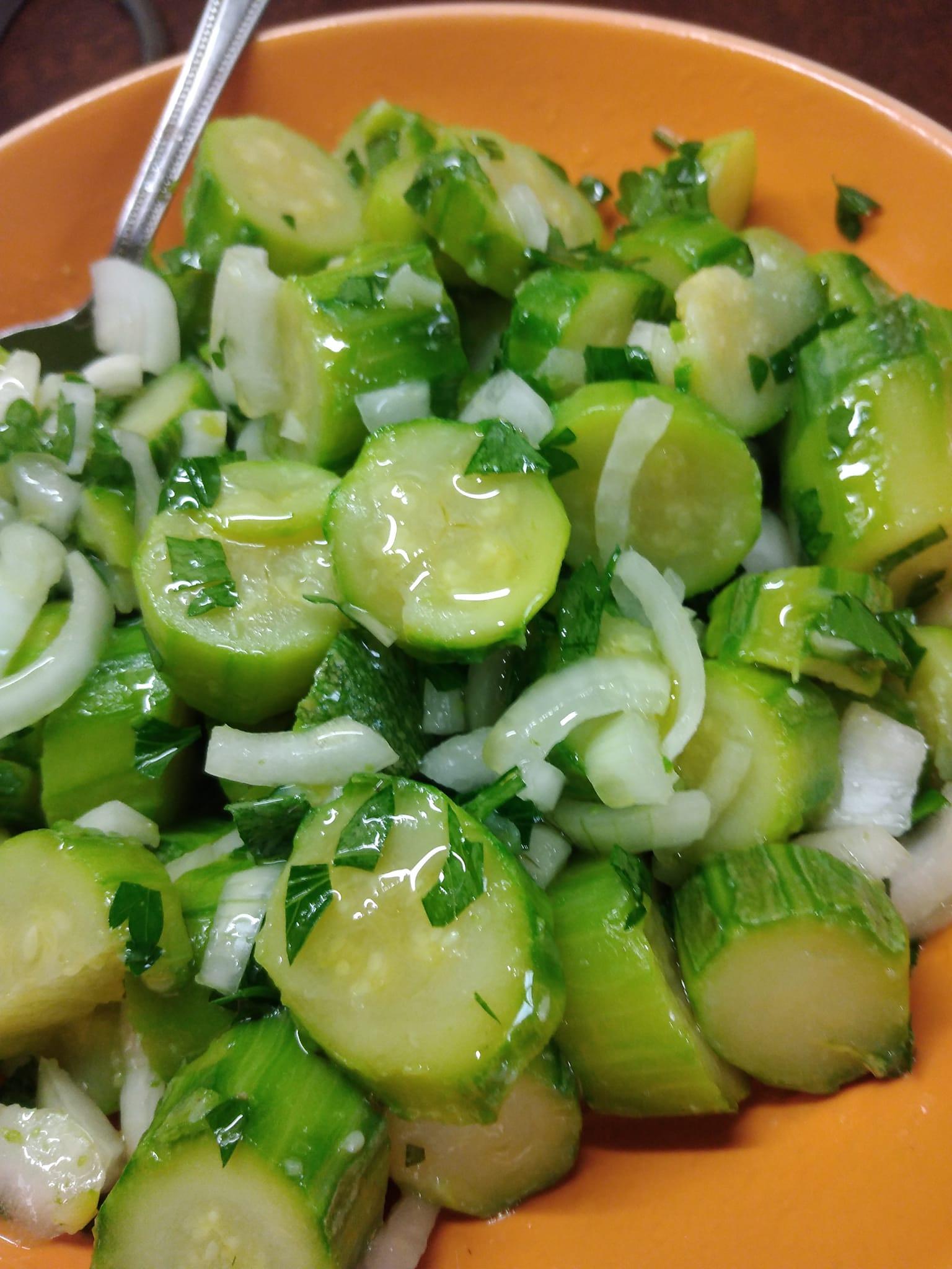 κολοκυθάκια-σαλάτα-συνταγή-