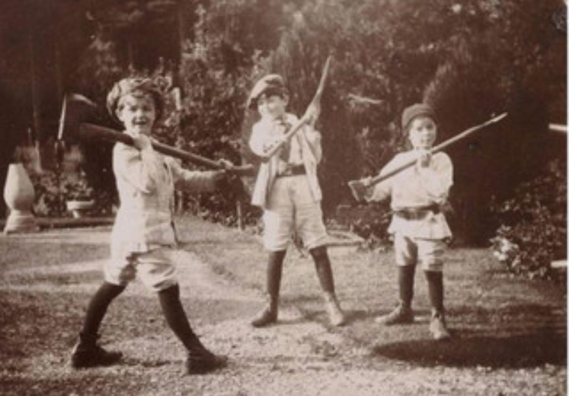 Οι τραγικές αληθινές ιστορίες πίσω από τα πιο αγαπημένα παραμύθια των παιδιών