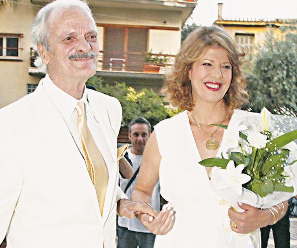 Σπύρος Φωκάς: Δίνει μάχη στην εντατική για να κρατηθεί στην ζωή