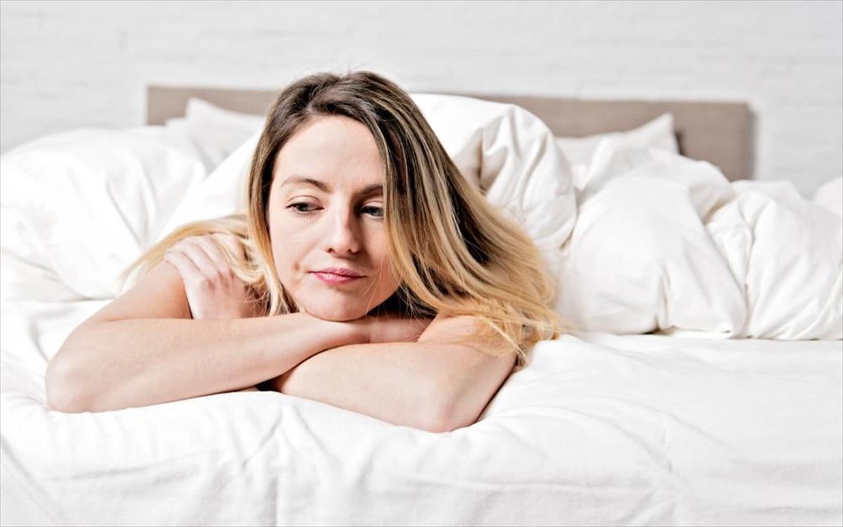 Αυτός είναι ο λόγος που ιδρώνεις στον ύπνο σου χωρίς να έχει ζέστη