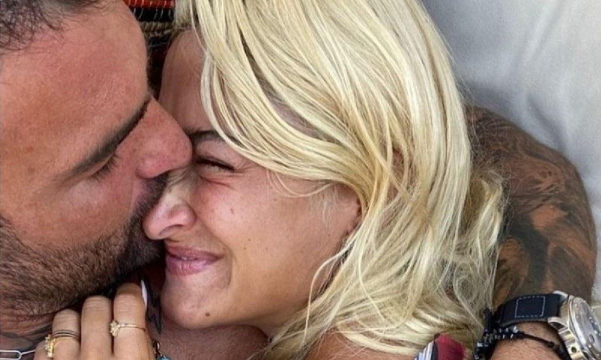 Ιωάννα Τούνη – Δημήτρης Αλεξάνδρου: Κάνουν την ταράτσα τους σε roof garden (Βίντεο)