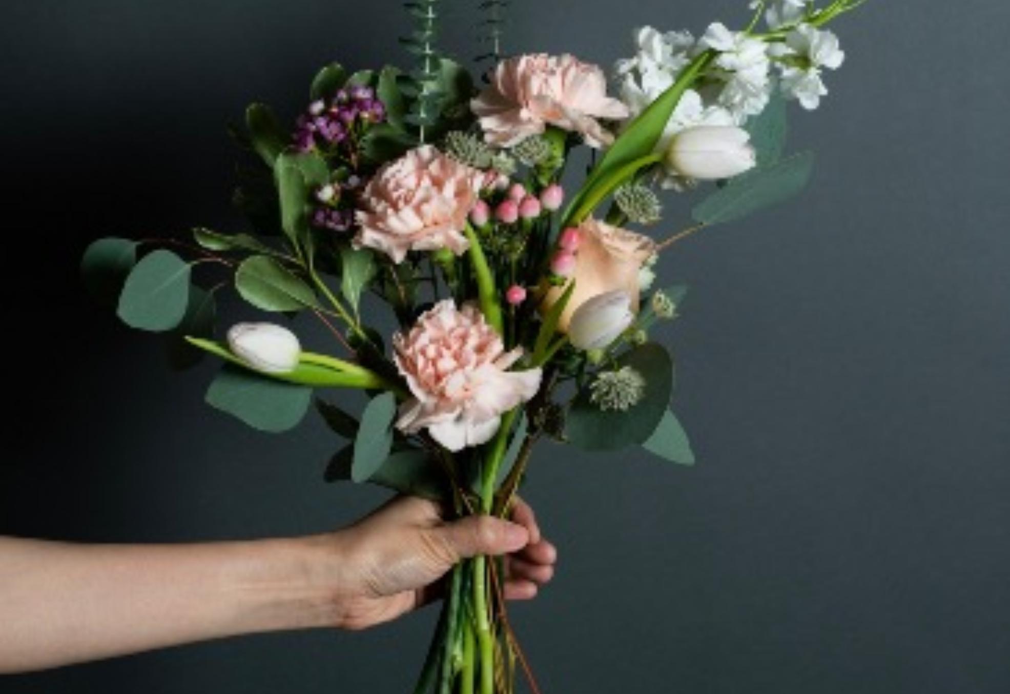 Καθαρίστε γλάστρες μούχλα παιδικά παιχνίδια διατηρήστε ακόμα και τα φρεσκοκομμένα λουλούδια σας με ένα μόνο καθαριστικό 