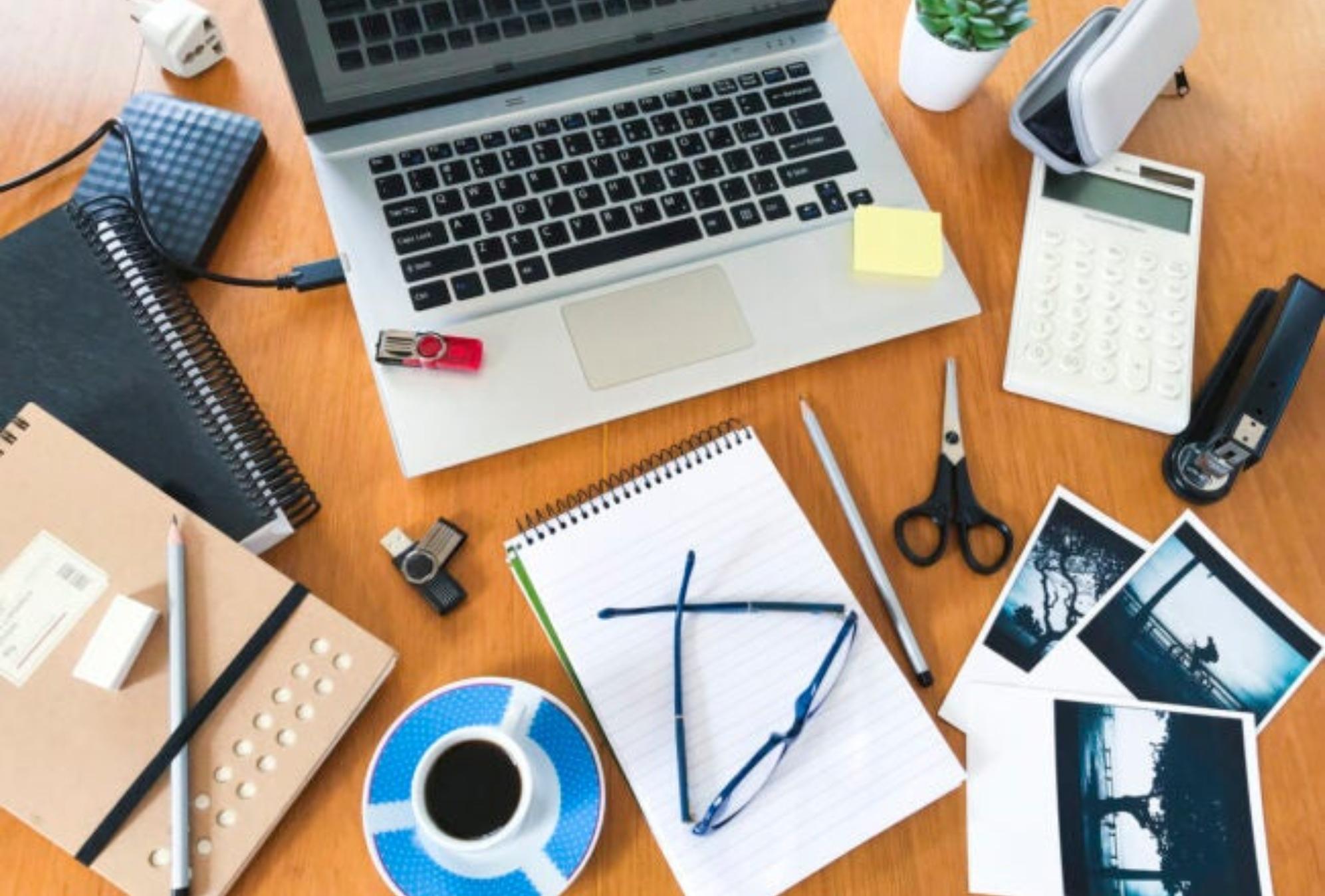 Καθαρίστε άλατα σκουριά μαρκαδόρο μούχλα και πολλά ακόμα με ένα μόνο μαγικό προϊόν 