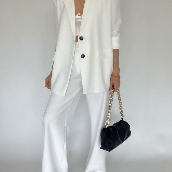 Θεοφανία Παπαθωμά : Η Πολυξένη από το Μαύρο Ρόδο επιλέγει Total white σύνολο – Το κουστούμι του καλοκαιριού