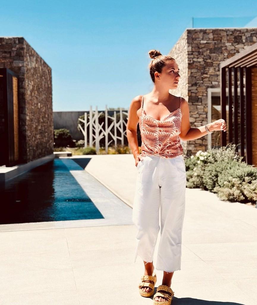 Βάσω Λασκαράκη: Το χτένισμα της είναι must για παραλία και όχι μόνο