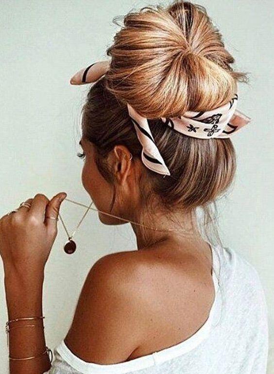 Βάσω Λασκαράκη : Το χτένισμα της είναι must για παραλία και όχι μόνο