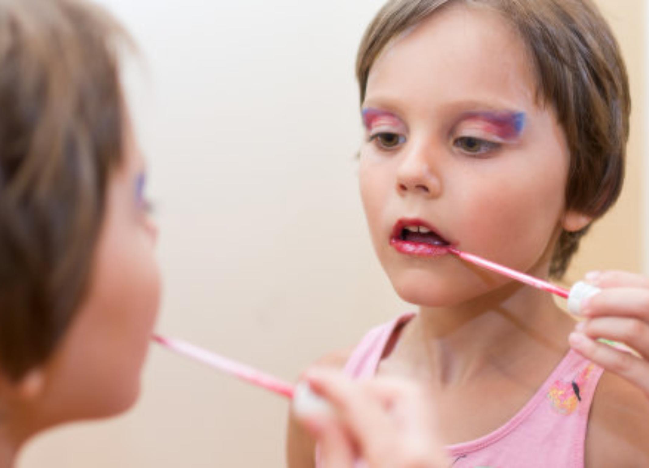 Χημικές ουσίες: Προϊόντα προσωπικής περιποίησης συνδέονται με την πρώιμη εφηβεία στα κορίτσια – Δείτε ποια είναι