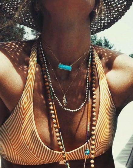 Δανάη Παππά : Η Θοδώρα του Σασμού τρελαίνει κόσμο με το καφέ χρυσό μαγιό της