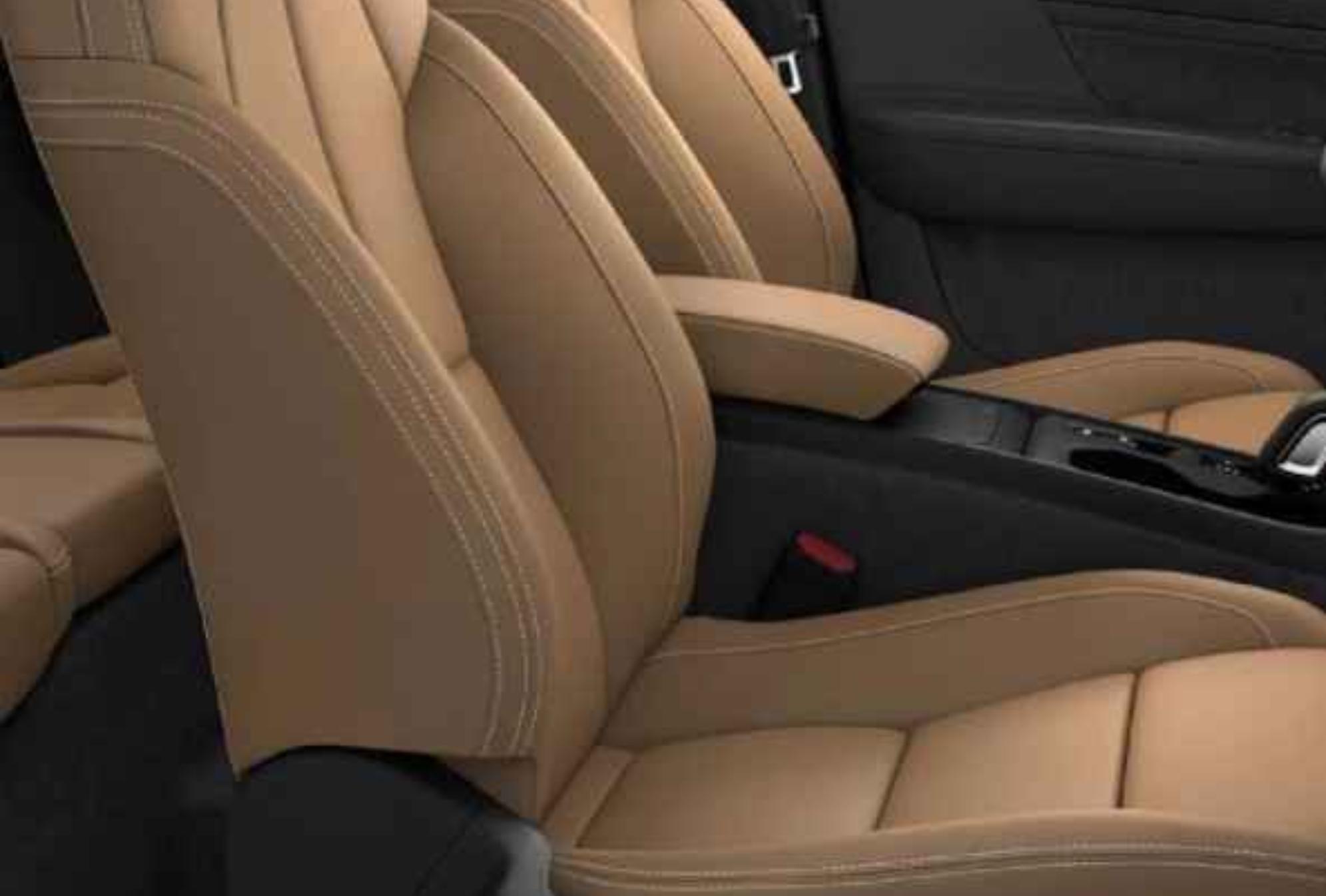 Καφές λάσπη και υπολείμματα φαγητού στα καθίσματα του αυτοκινήτου: Δες πως να τα κάνεις σαν καινούρια 