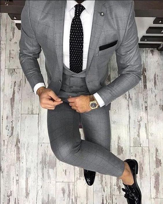 Κίμων Κουρής : Ο εισαγγελέας από τους Παγιδευμένους φοράει το κουστούμι που θέλουν οι άνδρες