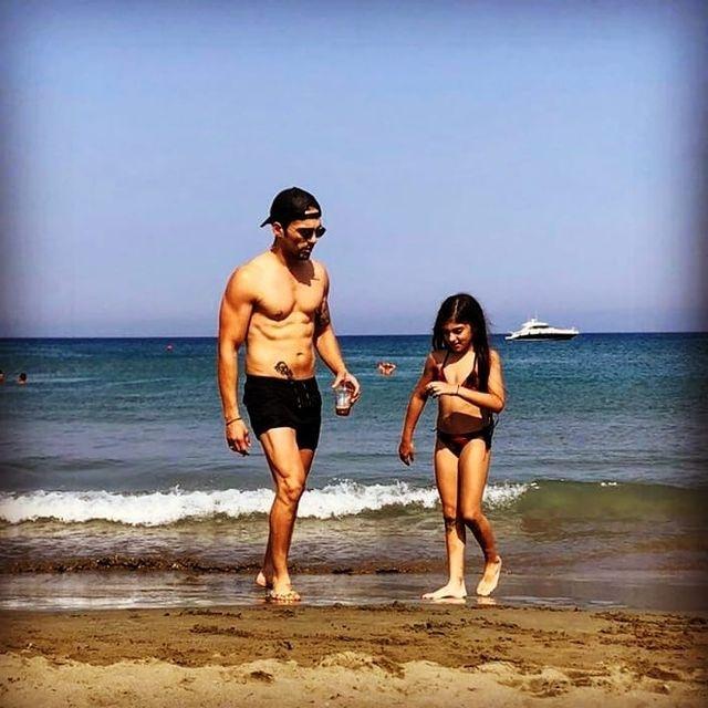 Ο Κουράκος από την Γη της Ελιάς συνάδελφός με την αδερφή της Ευτυχίας