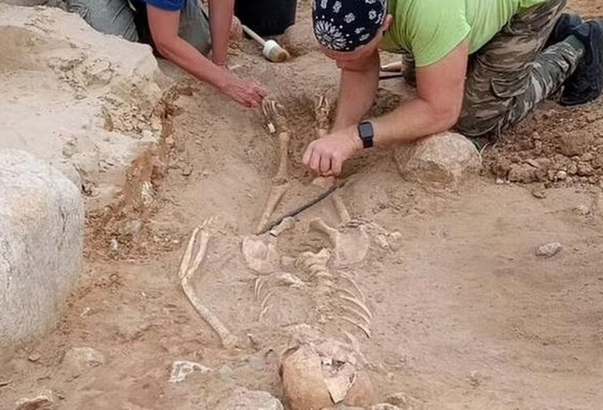 Αρχαιολόγοι εντόπισαν λείψανα παιδιού βρικόλακα – Ήταν δεμένο με λουκέτο