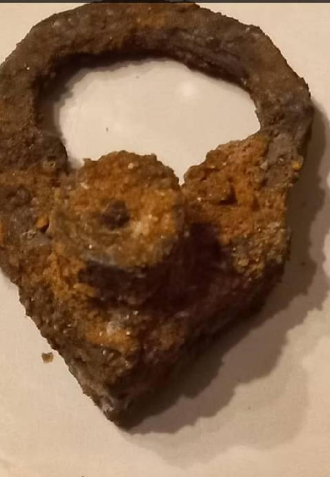 Αρχαιολόγοι εντόπισαν λείψανα παιδιού βρικόλακα – Ήταν δεμένο με λουκέτο