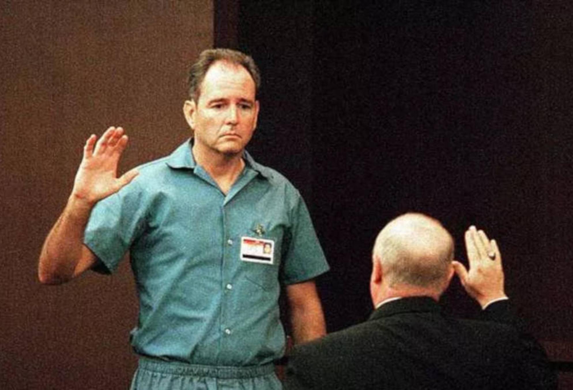 Η αληθινή ιστορία πίσω από τις ταινίες Scream: Ντάνι Ρόλινγκ η The Gainesville Ripper ο ψυχοπαθής κατά συρροή δολοφόνος που έσφαξε 5 φοιτητές