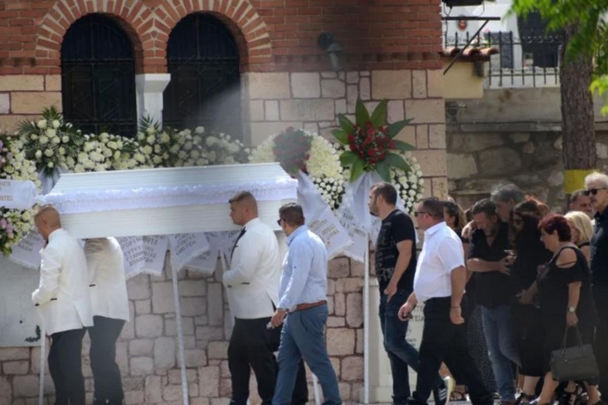 Οδυσσέας Σταμούλης: Μεγάλη θλίψη και πόνος στην κηδεία του 11χρονου γιου του