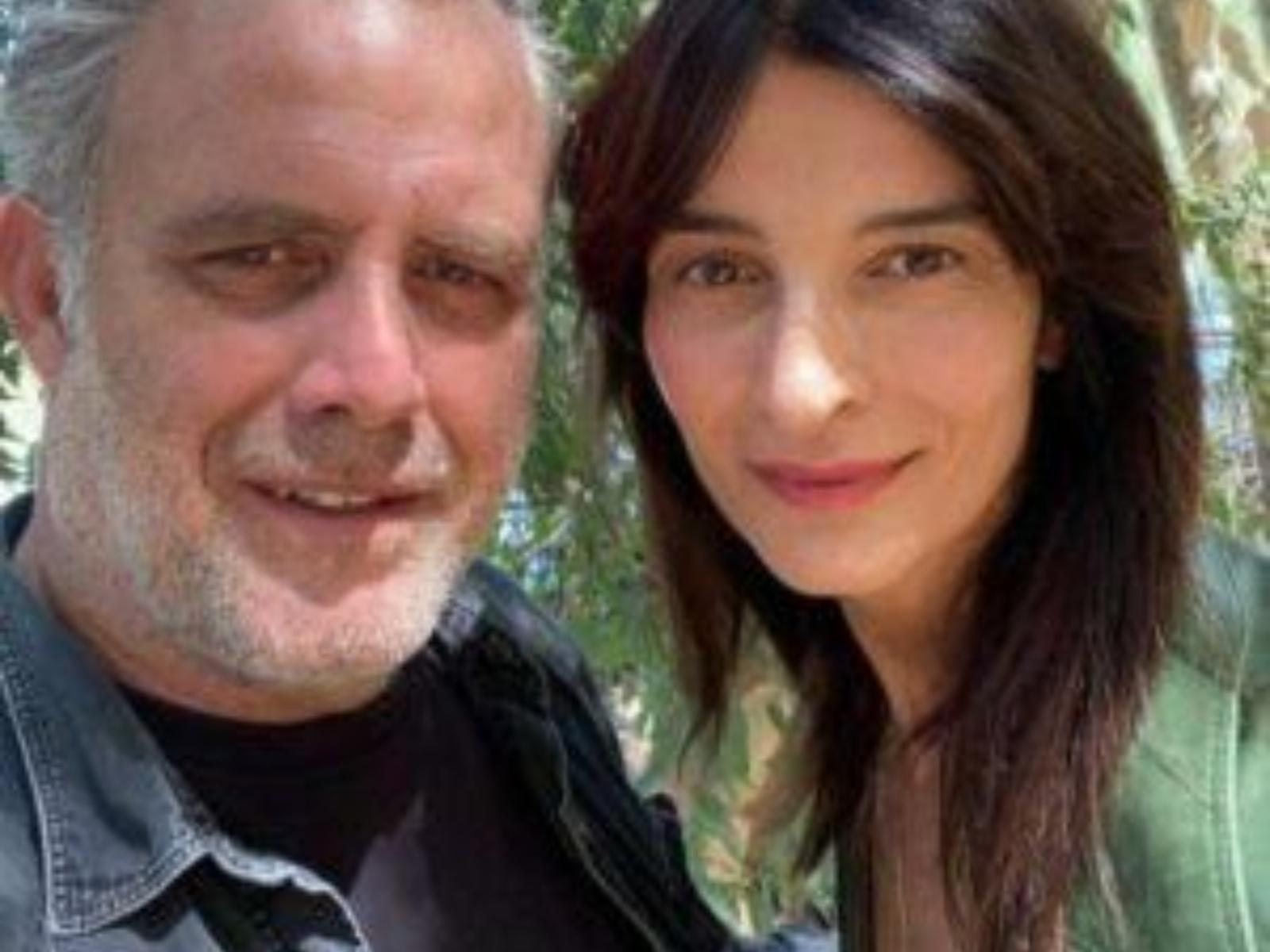 Η Γη της Ελιάς-Στάθης-Ιουλία-