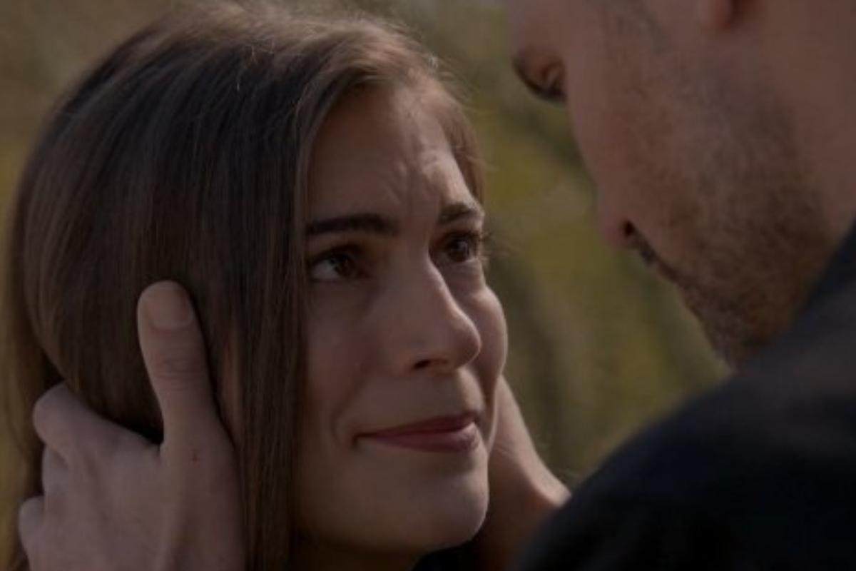 Παγιδευμένοι: Η Άννα το σκάει από τον δολοφόνο