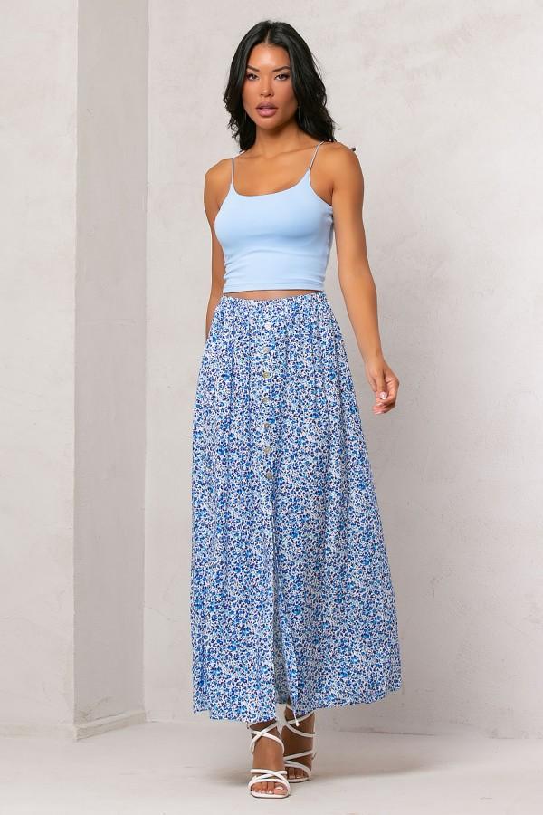 Η Δώρα από τους Παγιδευμένους φοράει το απόλυτο street style Floral σύνολο του καλοκαιριού