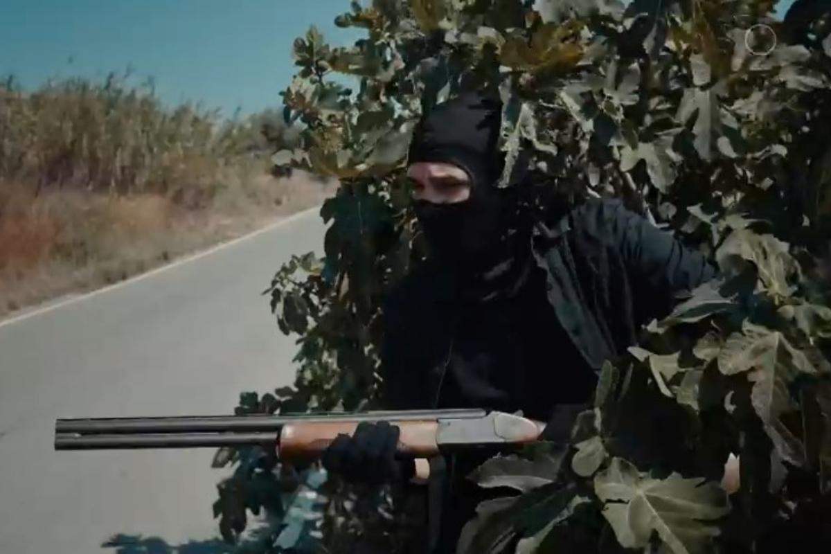 Η Γη της Ελιάς: Καρέ καρέ η δολοφονική επίθεση του Φίλιππου