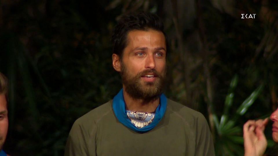 Στη μάχη με τις φλόγες ρίχτηκε ο πρώην παίκτης του Survivor