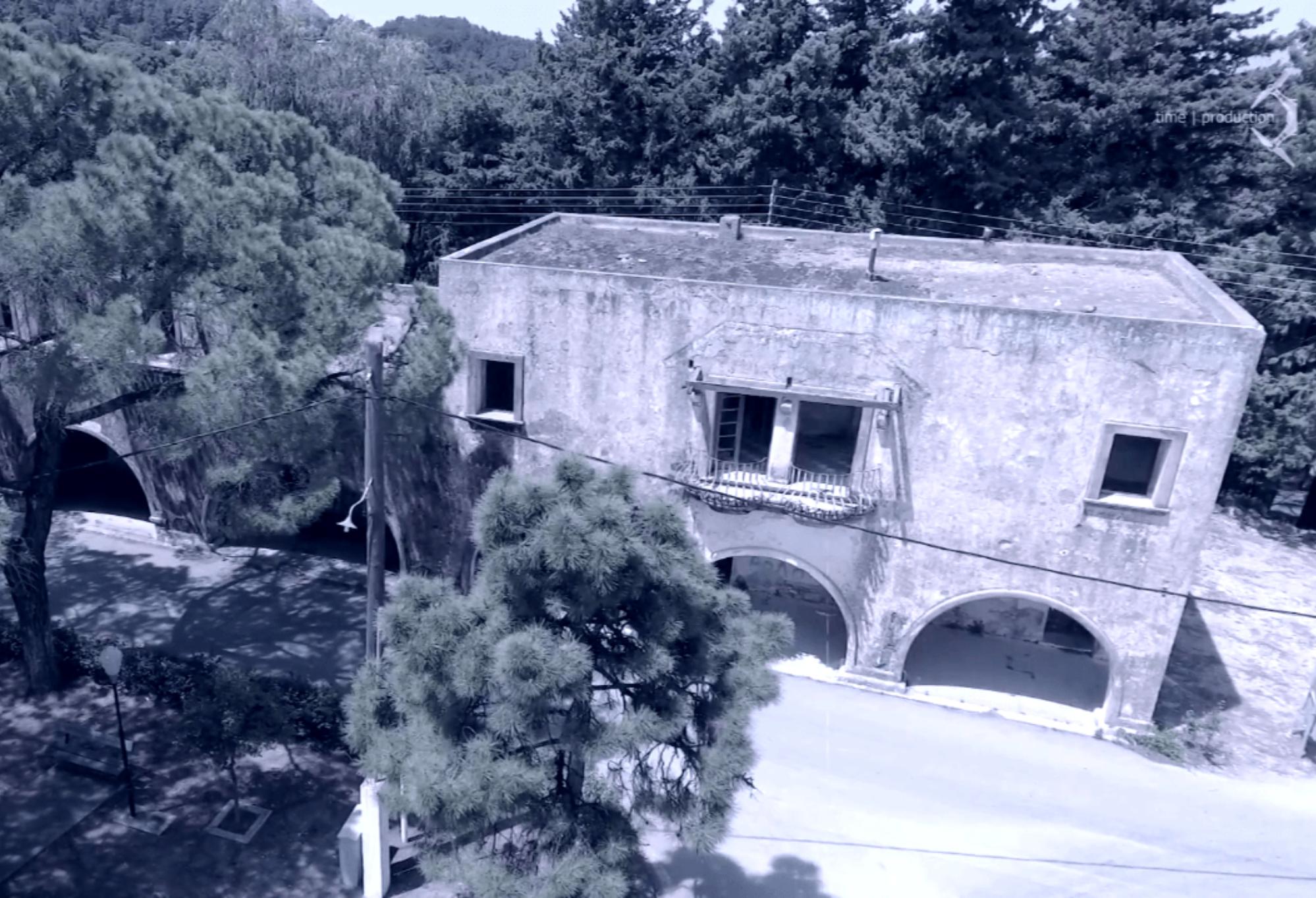 Campochiaro: Το Ελληνικό χωριό φάντασμα που μυρίζει θάνατο δεν πλησίαζε κανείς και ο χρόνος μοιάζει να σταμάτησε για πάντα