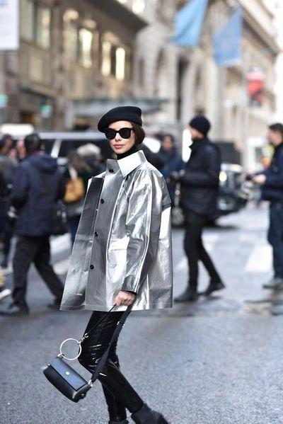 δερμάτινα ρούχα-Φθινόπωρο-Χειμώνας-2023-2024-τάσεις-στο-ντύσιμο- δερμάτινα ρούχα-Φθινόπωρο-Χειμώνας-2023-2024-τάσεις-στο-ντύσιμο-