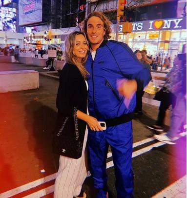 Στέφανος Τσιτσιπάς: Βόλτες στη Νέα Υόρκη με την κοπέλα του ο γνωστός τενίστας