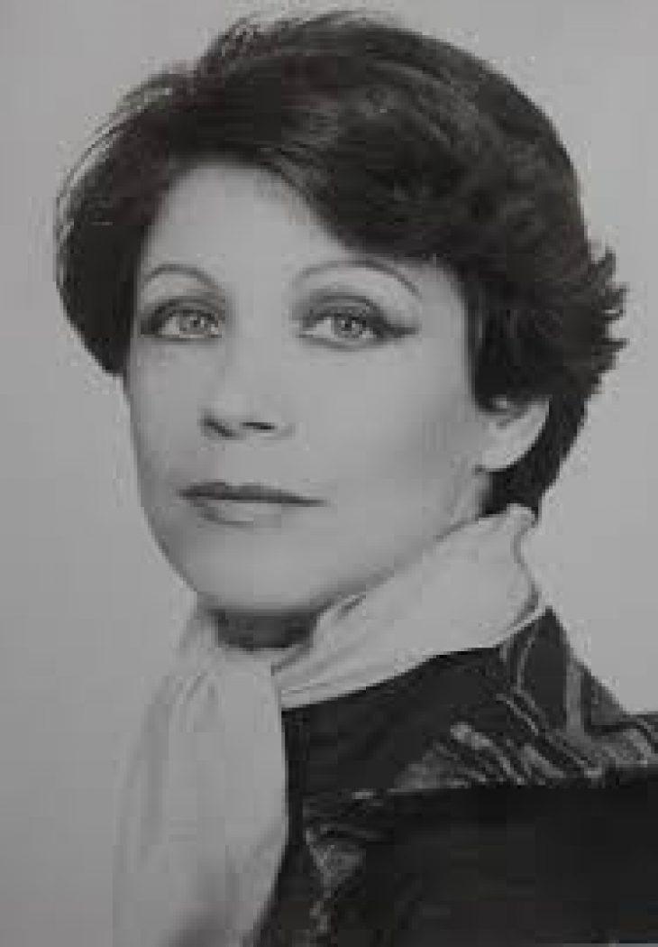 Τα ομορφότερα μάτια : Η μεγάλη κυρία σανιδιού και πανιού που η εκλεκτή ηθοποιός που ήταν πρωτίστως συγγραφέας